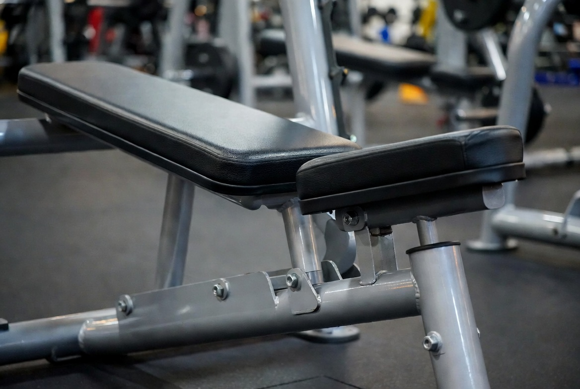How Does Bench Press Work Chest Muscles