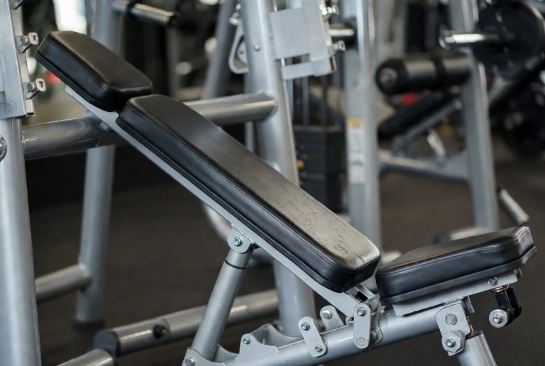 Incline Bench Press vs Flat Bench Press Muscles Worked