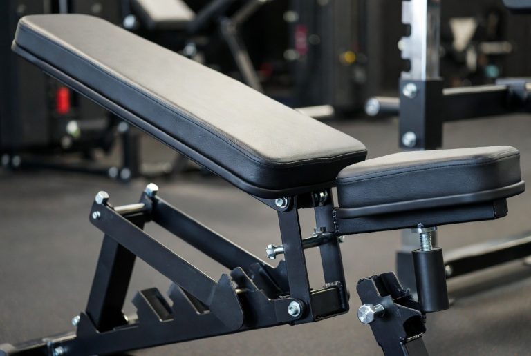 Torsion Box vs Frame Construction Workbench